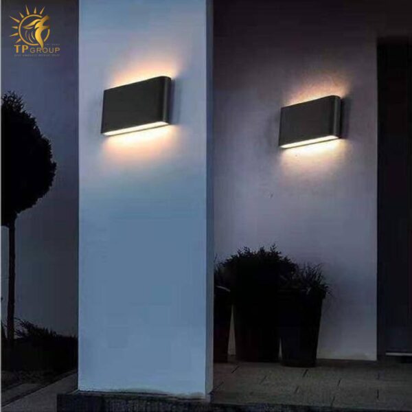 Đèn vách ngoài trời VNT051M