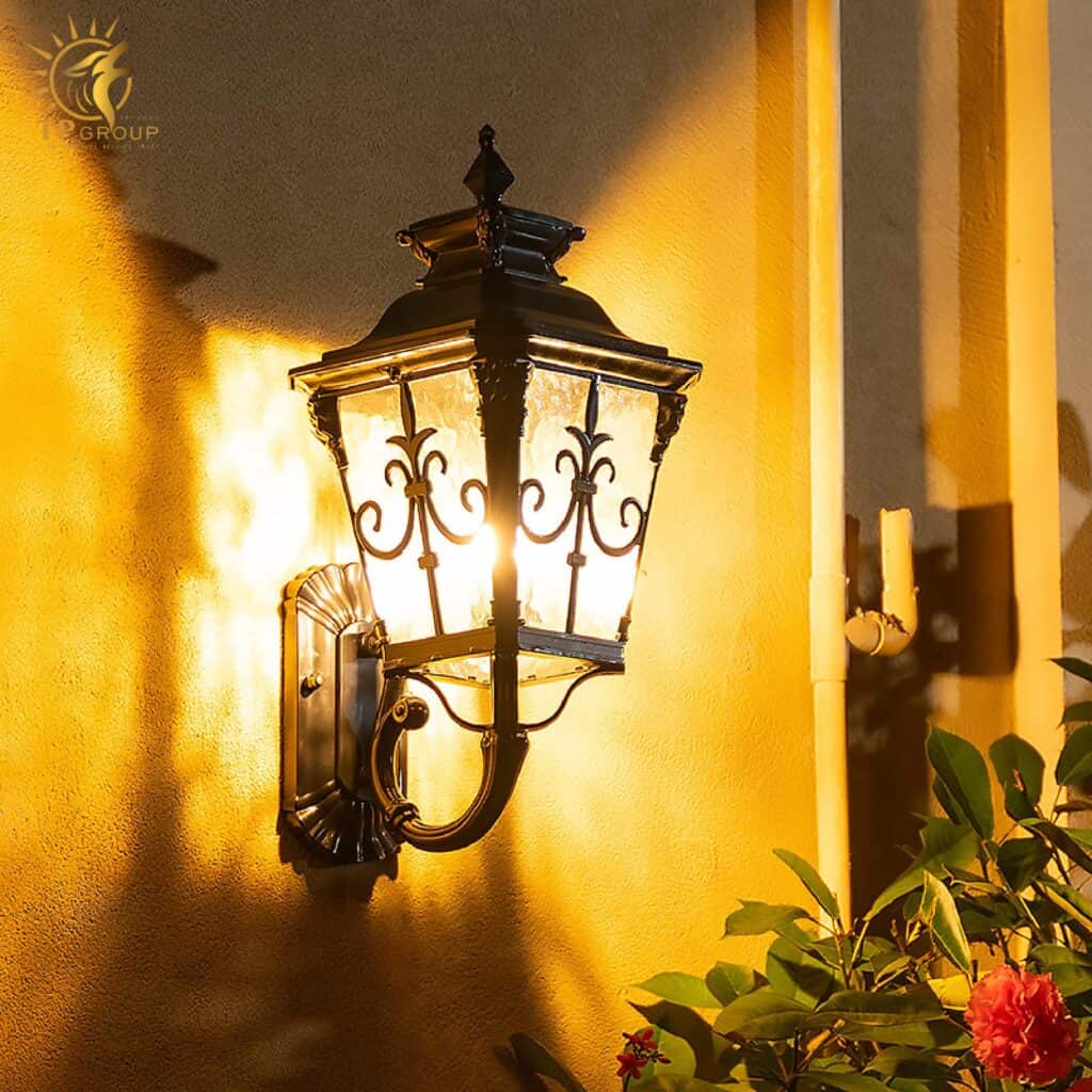 Đèn vách ngoài trời phong cách cổ điển VNT6636 