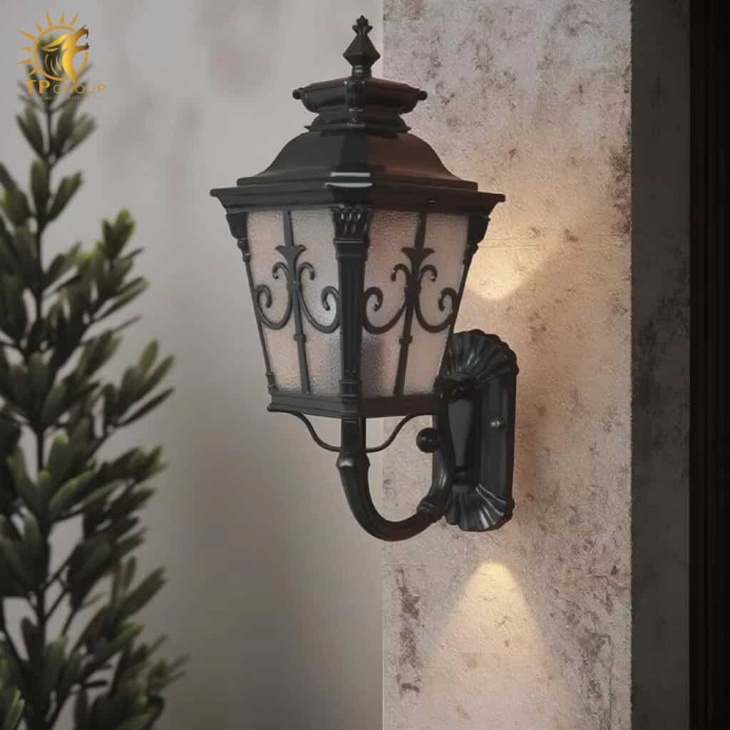 Đèn vách ngoài trời phong cách cổ điển VNT6636 