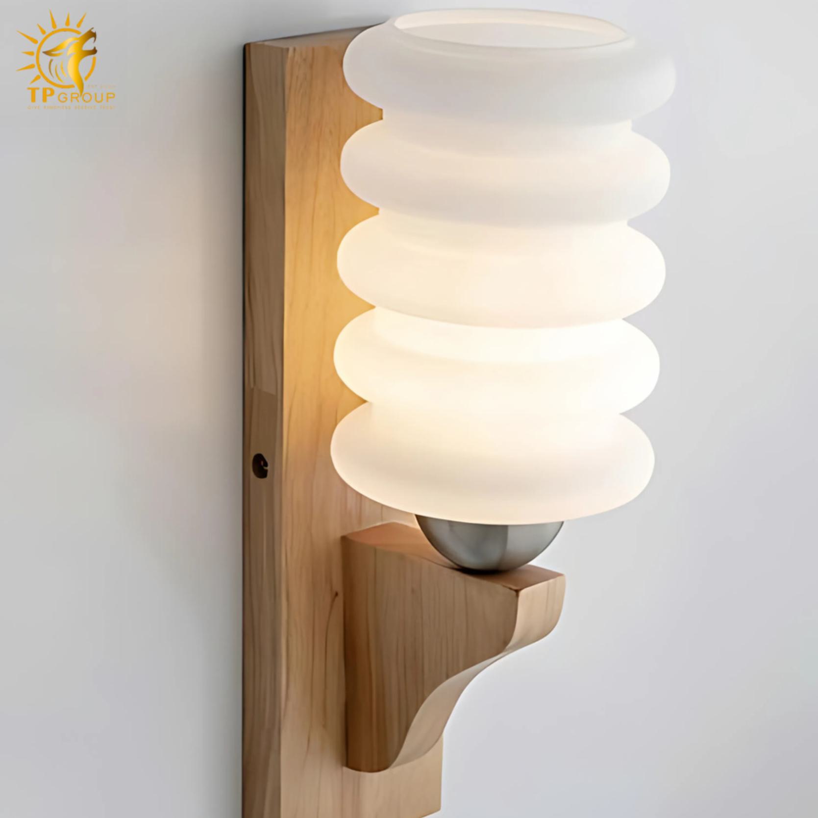 Đèn tường gỗ TPG-2171
