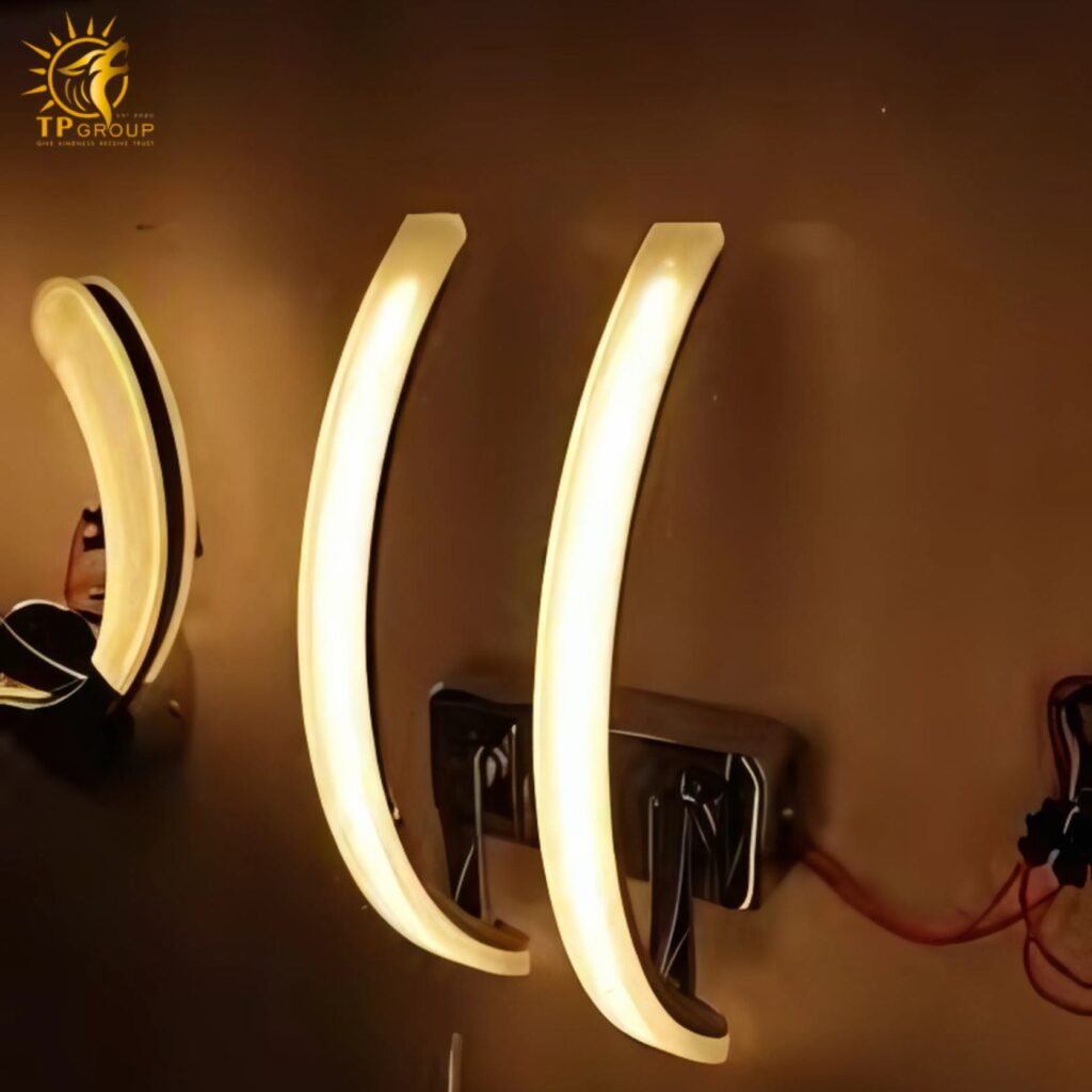 Đèn tường LED TPG-81027/2 12 Đèn tường LED TPG-81027/2