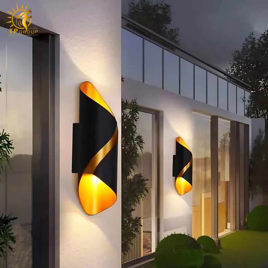 Đèn tường ngoài trời TPG-VNT2287