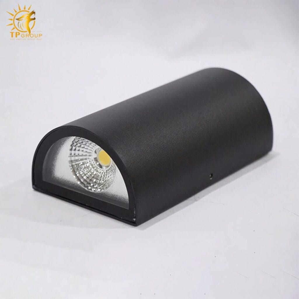 Đèn tường ngoài trời LED chống nước TPG-VNT662