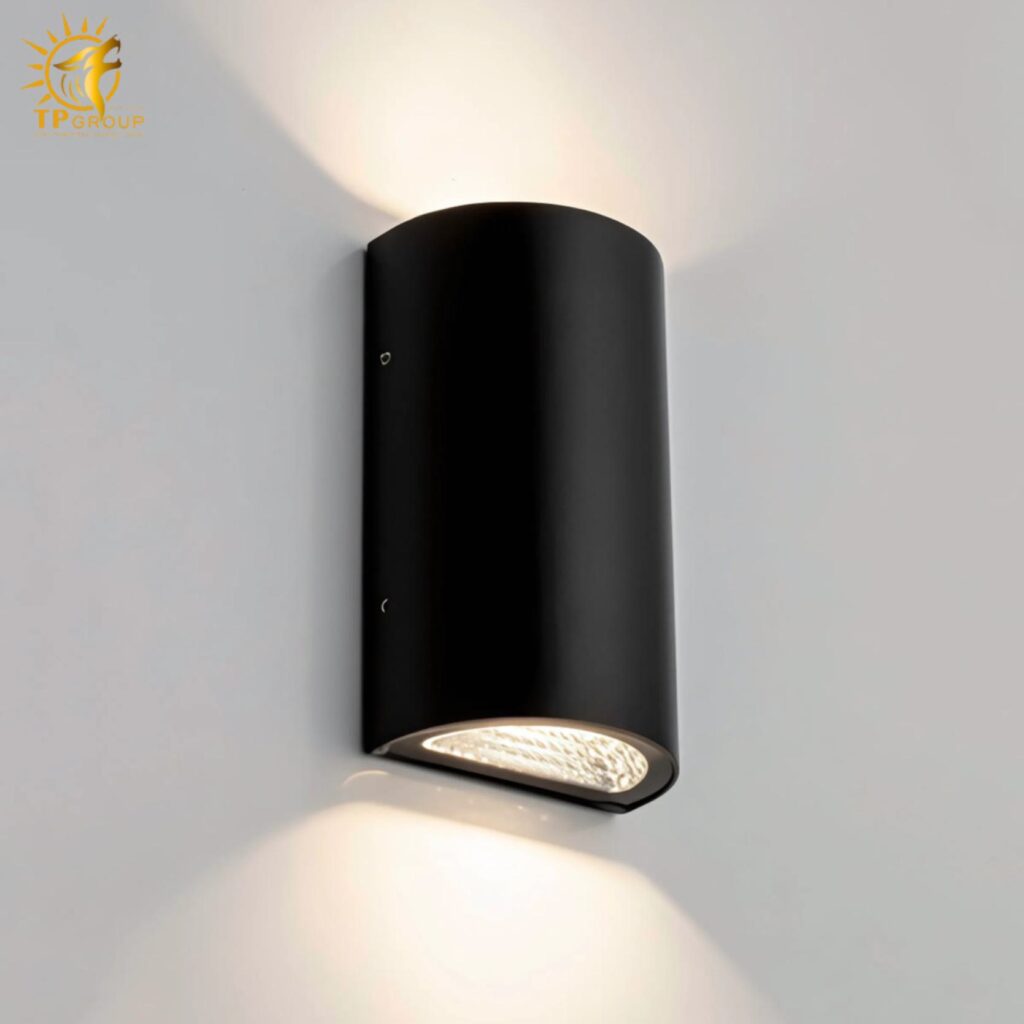 Đèn tường ngoài trời LED chống nước TPG-VNT662