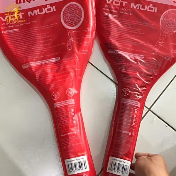 Vợt muỗi Điện Quang ĐQ EMR04 WP