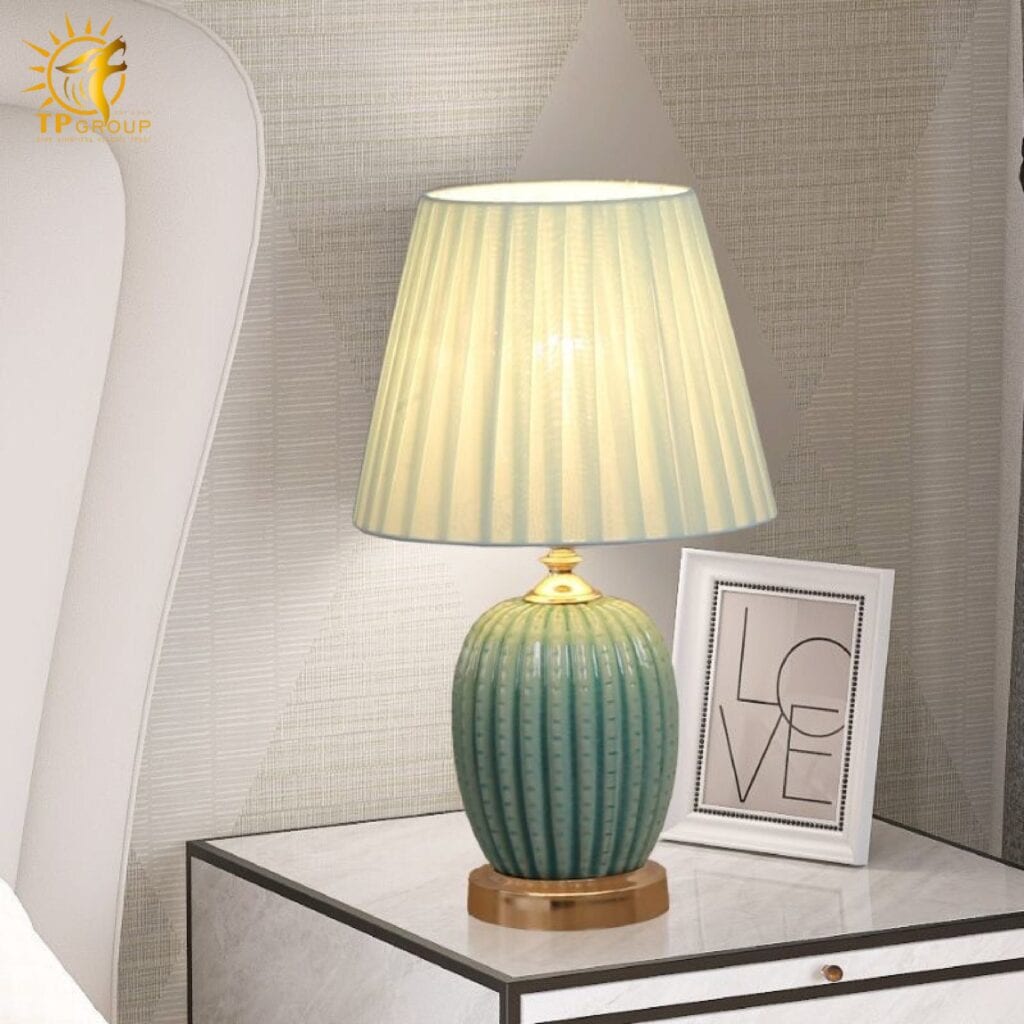 Đèn bàn gốm sứ cao cấp DB70 