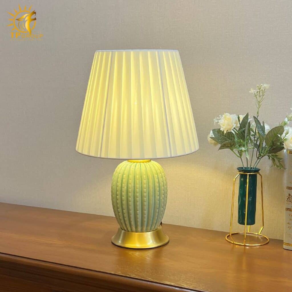 Đèn bàn gốm sứ cao cấp DB70 