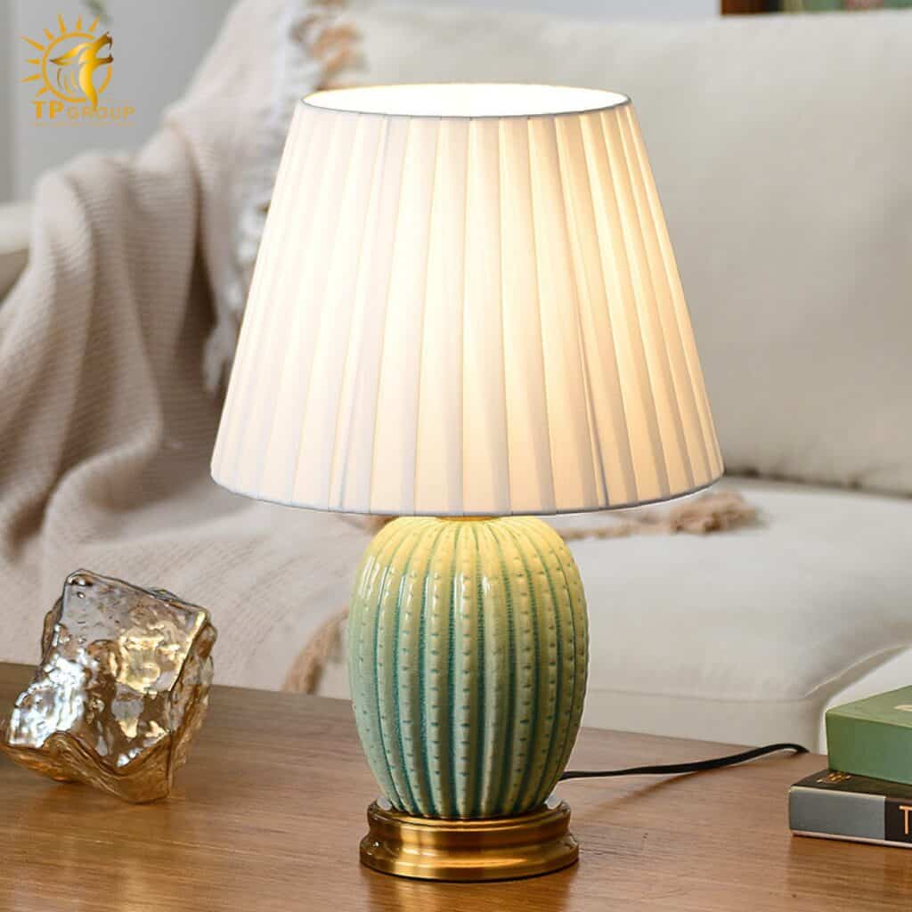 Đèn bàn gốm sứ cao cấp DB70 