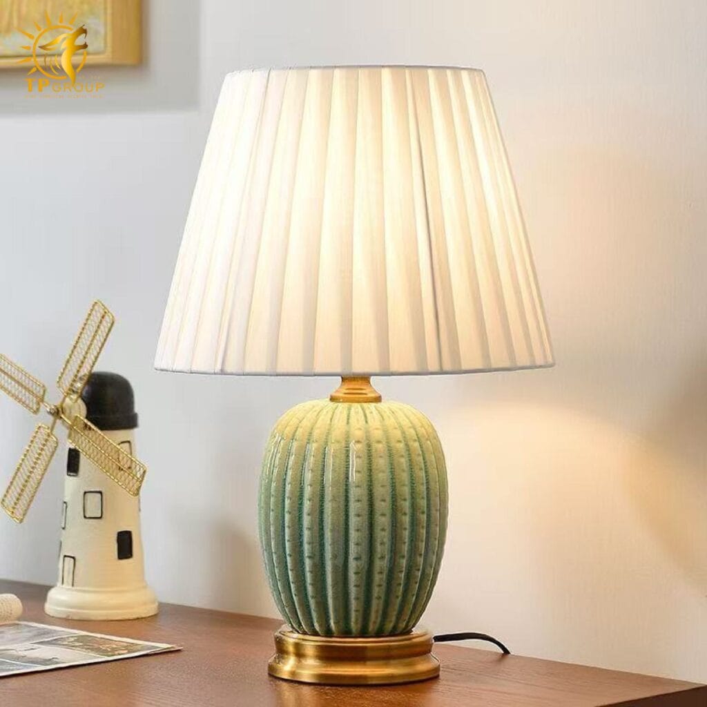 Đèn bàn gốm sứ cao cấp DB70 
