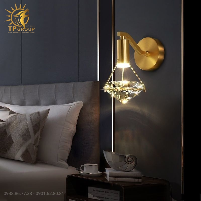 Đèn Tường Pha Lê TPG-1185: Điểm Nhấn Phù Hoa Cho Không Gian Hiện Đại 11 Đèn Tường Pha Lê TPG-1185 Điểm Nhấn Phù Hoa Cho Không Gian Hiện Đại