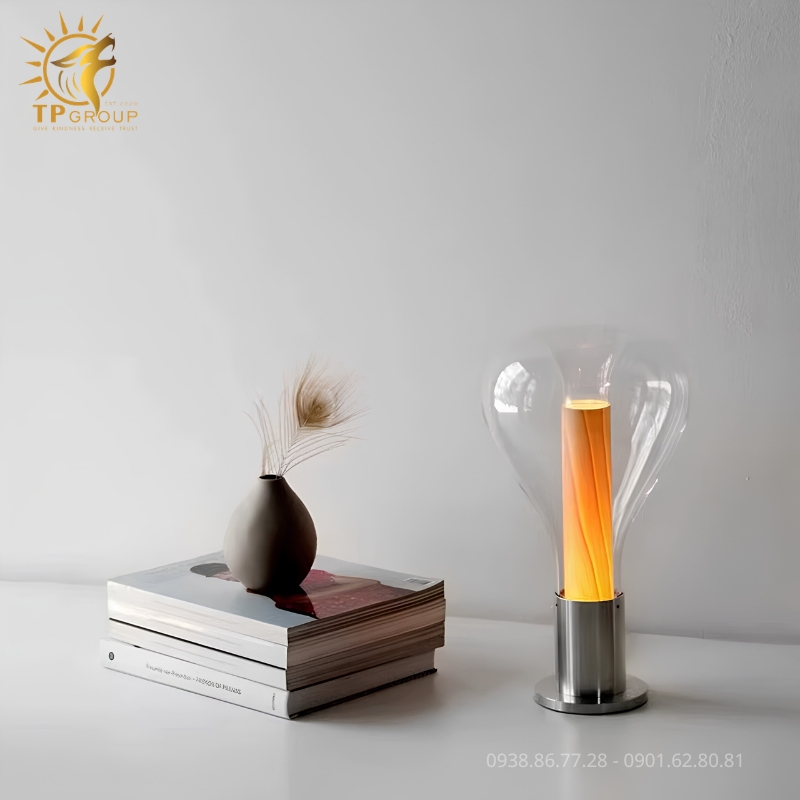 Đèn Bàn Hiện Đại TPG-2097: Khơi Nguồn Cảm Hứng Từ Nghệ Thuật Ánh Sáng Bắc Âu 2 Đèn Bàn Hiện Đại TPG-2097: Khơi Nguồn Cảm Hứng Từ Nghệ Thuật Ánh Sáng Bắc Âu