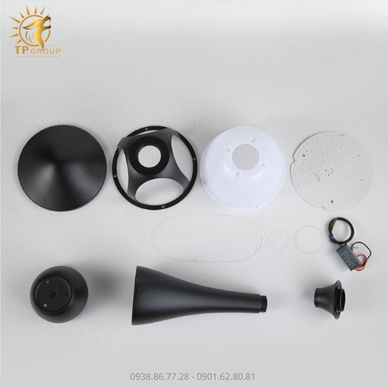 Bí Quyết Khơi Dậy Cảm Xúc Sân Vườn Với Ánh Sáng Từ Tuyệt Tác TPG-8625 18 Bí Quyết Khơi Dậy Cảm Xúc Sân Vườn Với Ánh Sáng Từ Tuyệt Tác TPG-8625
