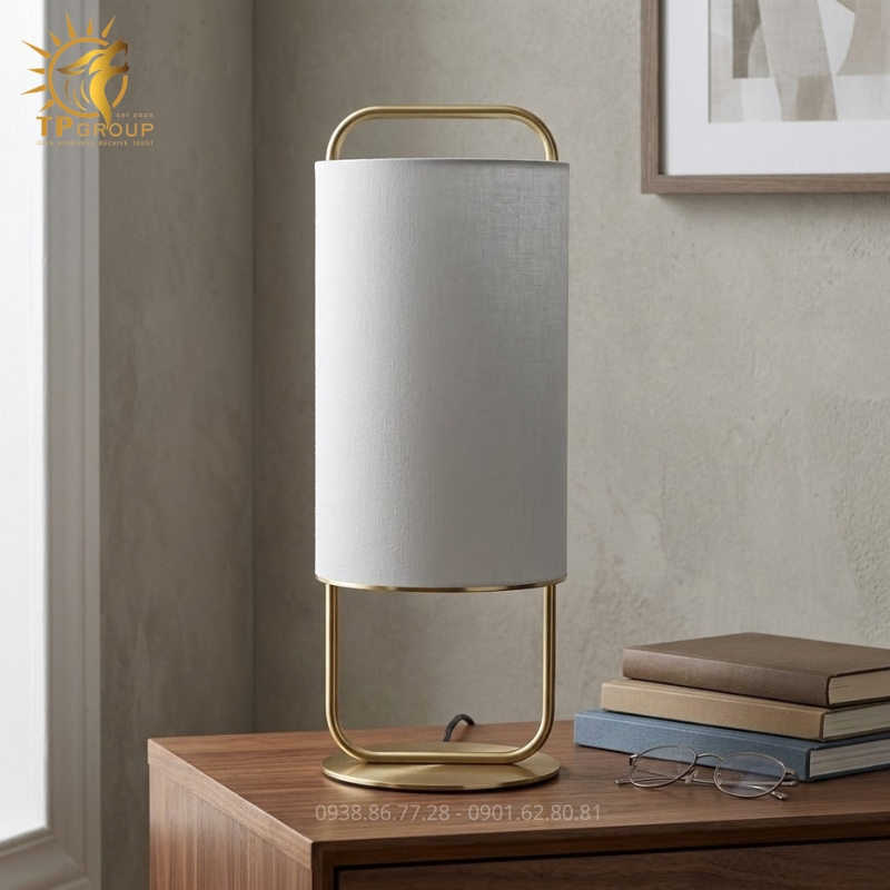 Đèn Để Bàn Hiện Đại TPG-6895 – Nét Đẹp Tối Giản Nâng Tầm Không Gian Sống Quý Phái 12 Đèn Để Bàn Hiện Đại TPG-6895 – Nét Đẹp Tối Giản Nâng Tầm Không Gian Sống Quý Phái