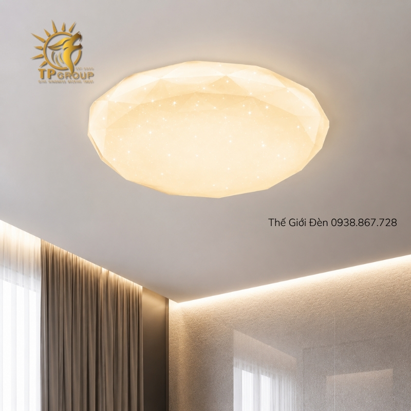Đèn LED Ốp Trần Kim Cương TPG-DOT484 17 Đèn ốp trần hiện đại TPG-DOT484 lắp đặt cho không gian phòng ngủ master sang trọng