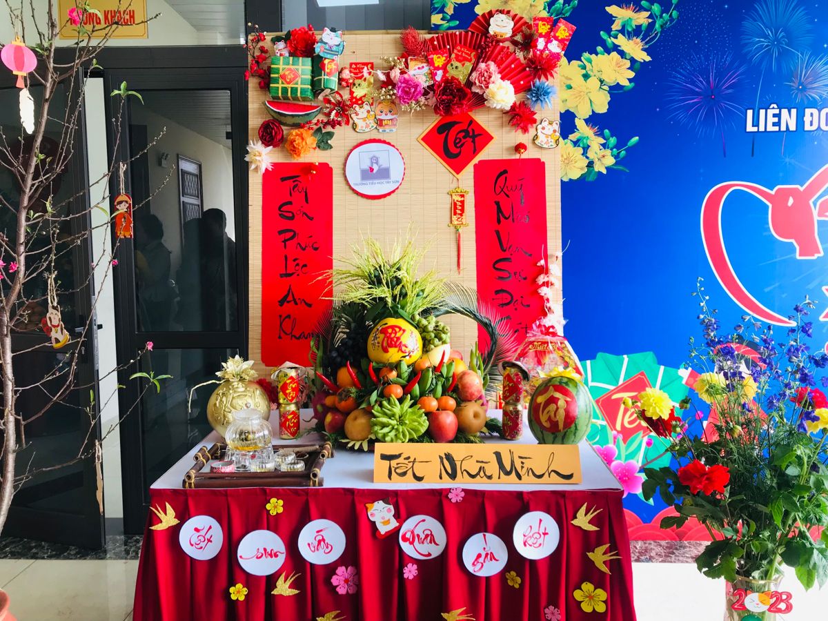 30+ Phong Cách Trang Trí Tết Xưa Và Tết Hiện Đại Đẹp, Ấn Tượng 6 Trang tri Tet voi mam ngu qua
