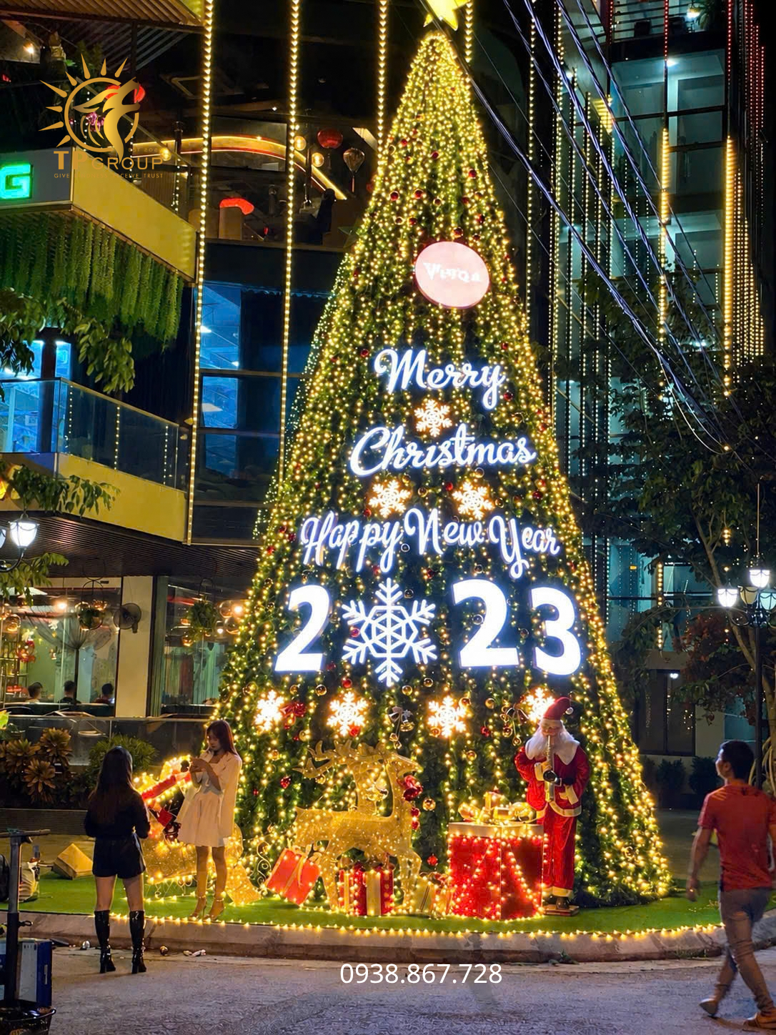 Thiết Kế Thi Công Cây Thông Noel Khổng Lồ 8m–20m 6 cay thong khong lo 5
